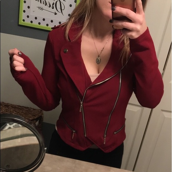 Windsor Burgundy Blazer - Picture 3 of 5